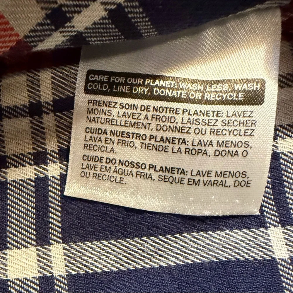 Levi's Vintage black denim jacket. Timeless, versatile, keeps you warm but cool! - Picture 3 of 4